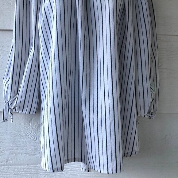 J. Roberts Size Large Off Shoulder 3/4 Tie Sleeve Flowy Boho Top - Picture 7 of 14